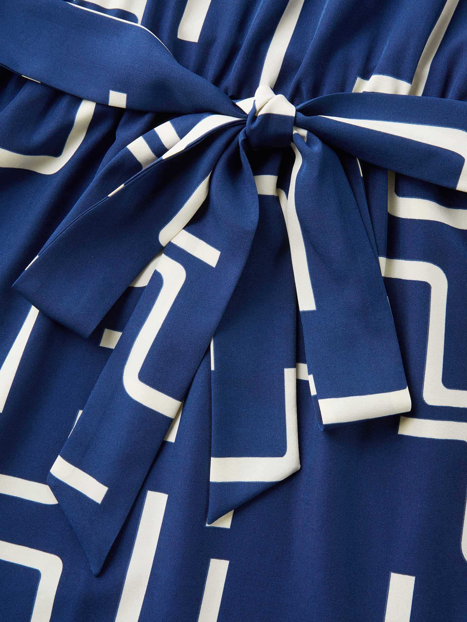 Geometric Print Curved Hem Midi Dress