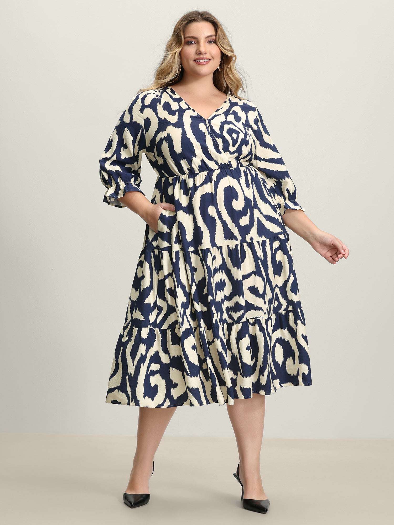 Abstract Print Cinched-Waist Maxi Dress