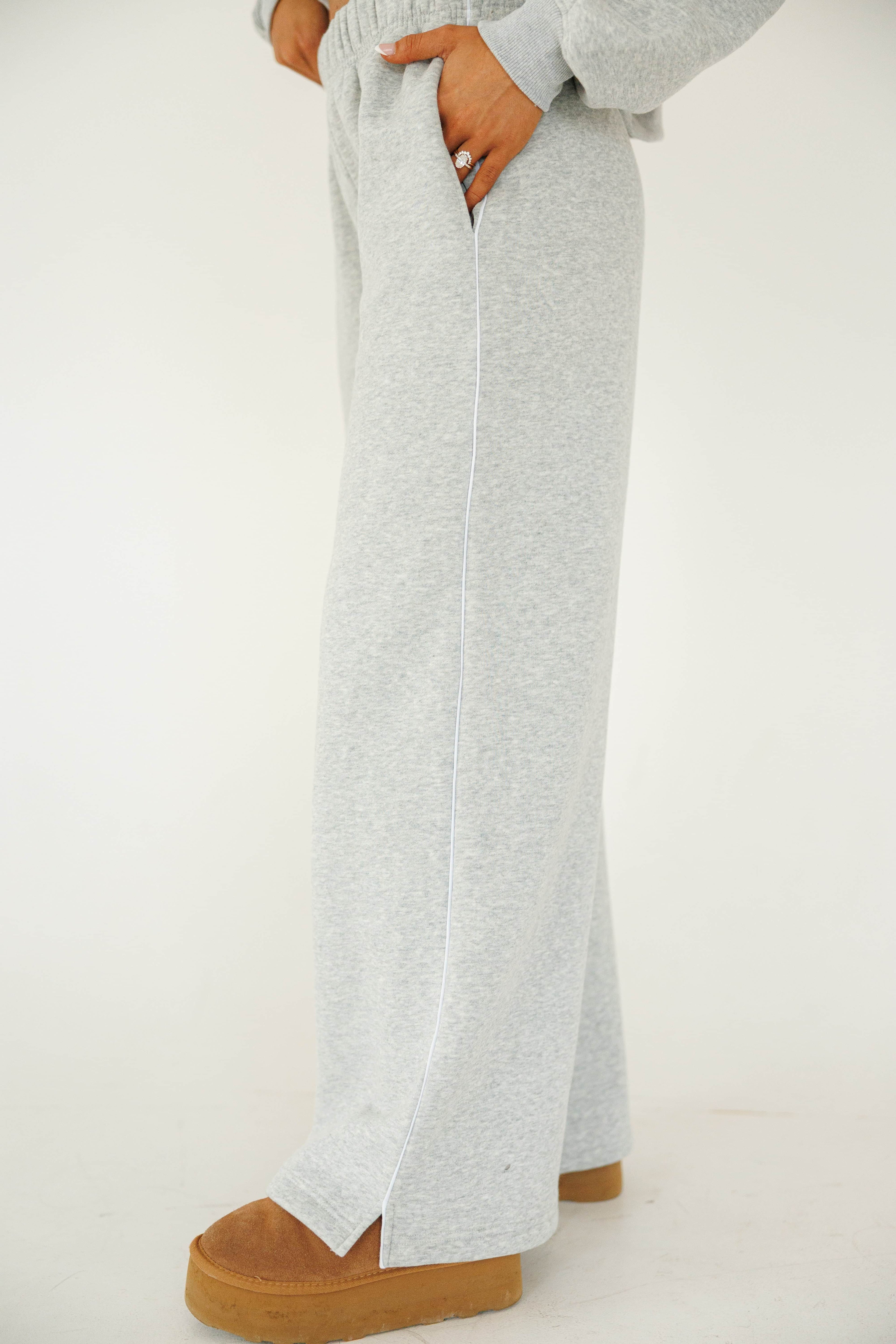 Cozy Cloud Wide Leg Sweatpants***