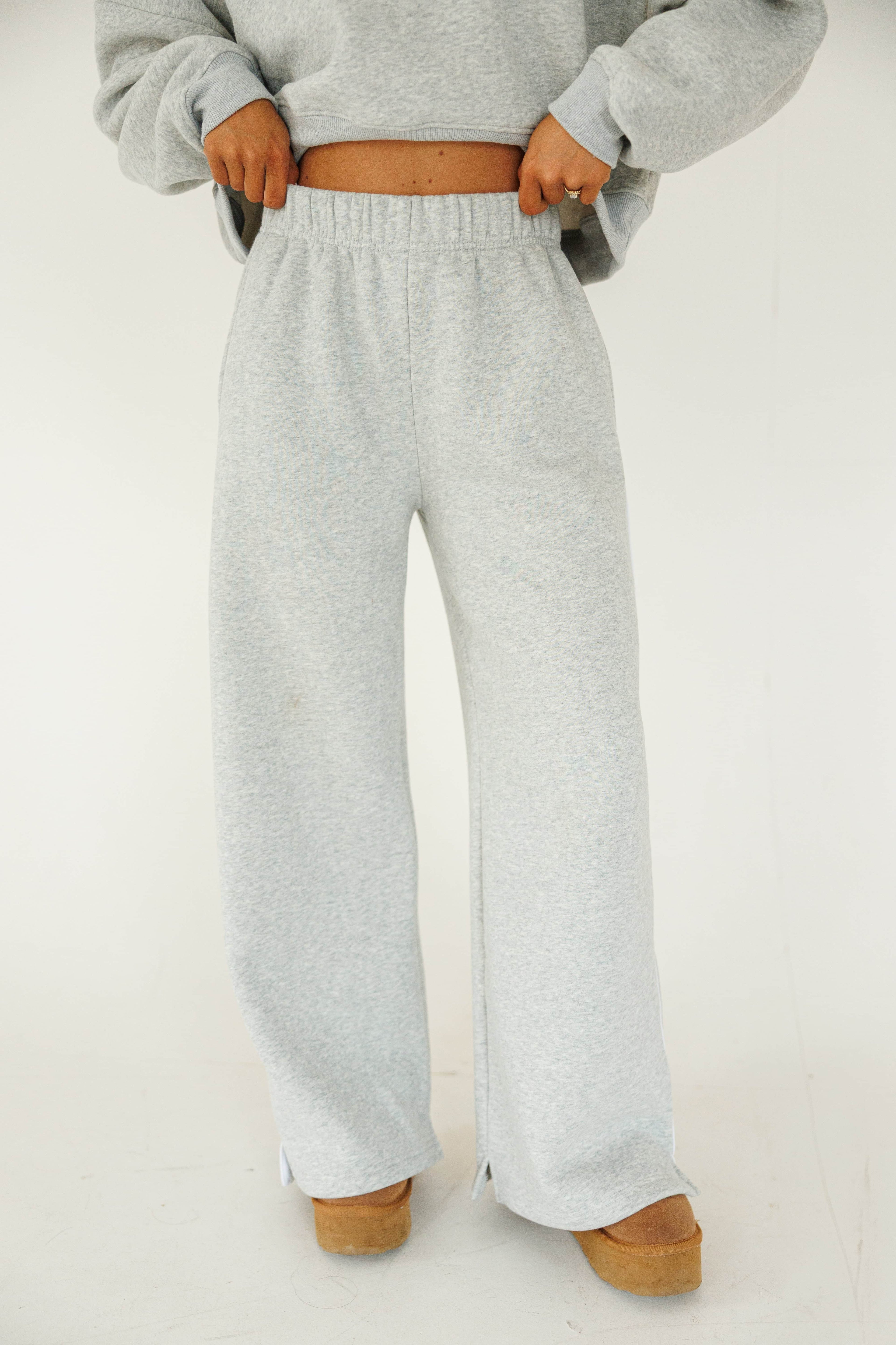 Cozy Cloud Wide Leg Sweatpants***